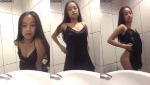 Bokep ABG Viral Cantik Miss Yeuwuy Si Kacamata Colmek 2
