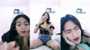 Ghea Sange Kobelin Memeknya Pas Live