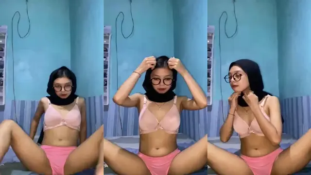 Hijab Shena Suka Colmek 4